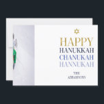 Happy Hanukkah Chanukah Holiday Foto Card Feiertagskarte<br><div class="desc">Imitate simulierte Goldfolien-Design ist in diesem Design integriert. Personalisieren Sie den benutzerdefinierten Text oben. Weitere Koordinationsgegenstände finden Sie in unserer Sammlung "Happy Hanukka Chanukah".</div>