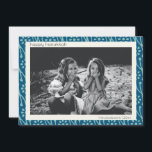 Happy Hanukkah Custom Foto Blue Floral Boho Feiertagskarte<br><div class="desc">Boho botanische Blume Muster in aquamarin blau und weiß für Hanukkah,  personalisiert mit Ihrem Namen und Foto.</div>