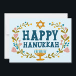 HAPPY HANUKKAH Floral Wreath Menorah Custom Fotos Feiertagskarte<br><div class="desc">Handgezeichneter Text und Florale von mir für Sie. Klicken Sie auf "Personalisieren", um Ihren eigenen Text und Ihre eigenen Fotos auf der Rückseite der Postkarte zu bearbeiten oder die Hintergrundfarben zu ändern. Alles ist anpassbar. Für weitere Designs und Farben Karo mein Shop! Oder lass mir Bescheid, wenn du etwas Angewohntes...</div>