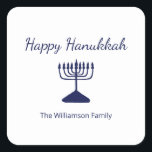 Happy Hanukkah Menorah Simple Quadratischer Aufkleber<br><div class="desc">Happy Hanukkah Blue Holiday Aufkleber,  mit einer einfachen blauen Menorah und Schrift Typografie Design. Mit blau anpassbaren Buchstaben können Sie Ihre eigenen Informationen hinzufügen. Eine festliche Art,  mit Freunden und Lieben zu feiern.</div>