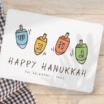 Happy Hanukkah Modern Dreidel Feiertagskarte<br><div class="desc">Das Design besteht aus Dreidel Spinntop Illustration. Name,  Gruß und Jahr hinzufügen</div>