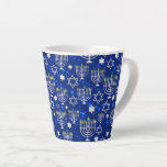 Happy Hanukkah Moderne Star von David Menorah Milchtasse<br><div class="desc">Dieses Hanukkah Ferien Design verfügt über einen strahlend blauen Hintergrund mit Menorah und Stern von David Overlay. #hanukkah #chanukah #holidays #seasonal #festive #modern #blue #menorah #starofdavid #jewish #stylish #elegant #elegant #chic #pattern #custom #candles #Zuhause #coffee #Tassen #coffeemugs #coffeelovers #gifts #gifts #kitchen #stylism #elegante fashion #hionable y #trend #style #populär</div>