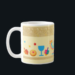 Happy Hanukkah Schöner jüdischer Urlaub Kaffeetasse<br><div class="desc">Happy Hanukkah Schöne jüdische Feiertage Kaffee Tasse und Cup. Jüdischer Holiday Hanukkah Hintergrund mit traditionellen Chanukah-Symbole - Holzdreigel (Kreisel),  Donuts,  Menorah,  Kerzen,  Stern von David und leuchtende Licht Wallpaper Muster. Hanukkah Festival Dekoration. Jerusalem,  Israel.</div>