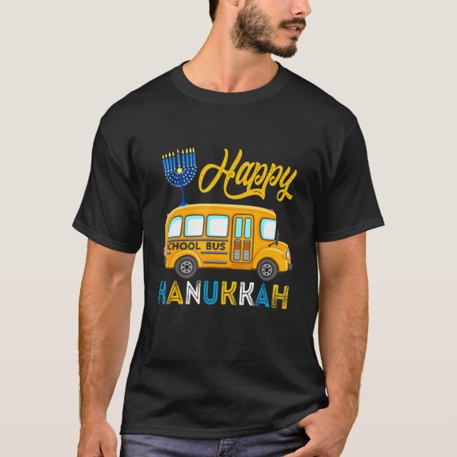 Happy Hanukkah School Bus Carrying Jewish Menorah  T-Shirt (Vorderseite)