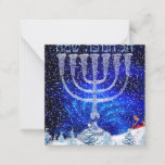 Happy Hanukkah Snow & Menorah Mitteilungskarte<br><div class="desc">Happy Hanukkah auf Hebräisch,  Schneekulisse,  Silver Menorah,  englisches Happy Hanukkah auf der Rückseite, </div>