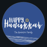 Happy Hanukkah Star des David Sticker Geschenktage<br><div class="desc">Niedlicher und stilvoller Happy Hanukkah Star des David Sticker Geschenktages ist der perfekte Ort für Ihren Urlaub. Es gibt andere Produkte,  die wir haben,  die zu diesem Design passen.</div>