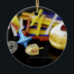 Happy Hanukkah Star von David menorah Dreidel Slip Keramik Ornament<br><div class="desc">Happy Hanukkah Star von David menorah Dreidel SlipperyJoe's Celebration Candles jüdisch Hebräisch Chanukah Geschenke Dekorationen Judaismus Religion künstlerisch</div>