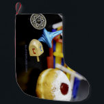Happy Hanukkah Star von David menorah Dreidel Slip Kleiner Weihnachtsstrumpf<br><div class="desc">Happy Hanukkah Star von David menorah Dreidel SlipperyJoe's Celebration Candles jüdisch Hebräisch Chanukah Geschenke Dekorationen Judaismus Religion künstlerisch</div>