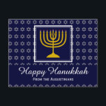 HAPPY HANUKKAH Star von David Menorah Personalisie Feiertagspostkarte<br><div class="desc">Stilvolle Grußkarte zum Feiern der HANUKKAH. Dunkelblauer Hintergrund mit silberner Stern von David und weißer Typografie. Der Text für Platzhalter auf der Vorderseite und auf der Rückseite des Gruß sind anpassbar, sodass Sie Ihren Namen hinzufügen und die Nachricht ändern können. Teil der FESTIVE STARS Kollektion von Berean Designs.</div>