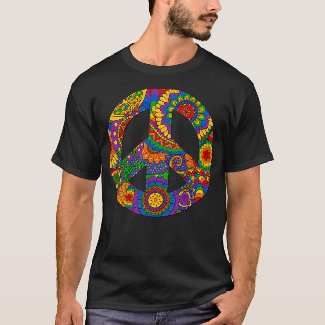 Happy Hippy Psychedelic Rainbow Design T-Shirt (Vorderseite)