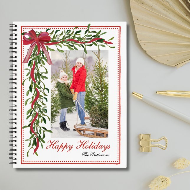 Happy Holidays Mistletoe Red Bow Family Foto Notizbuch (Von Creator hochgeladen)
