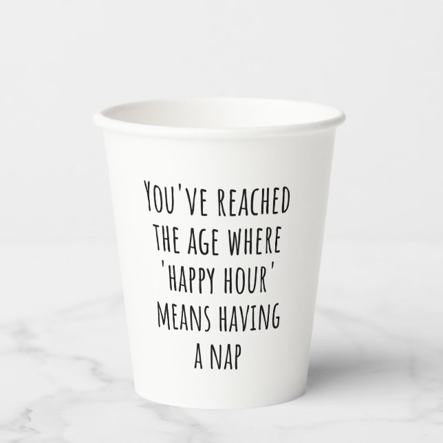 "Happy Hour" bedeutet "Nickerchen Time - Funny Ret Pappbecher (Vorderseite)