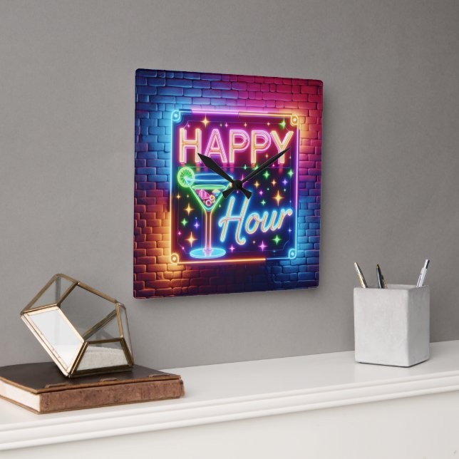 Happy Hour Sign On Rainbow Brick Quadratische Wanduhr (Büro)