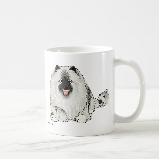Happy Keeshond Hund mit Niedlichen Welpen Kaffeetasse (Rechts)
