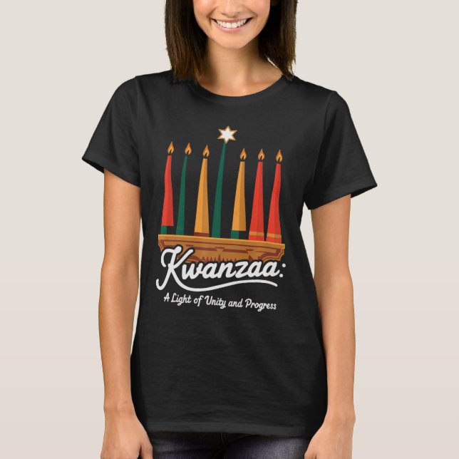 Happy Kwanzaa Candles Africa Holiday African Ameri T-Shirt (Vorderseite)