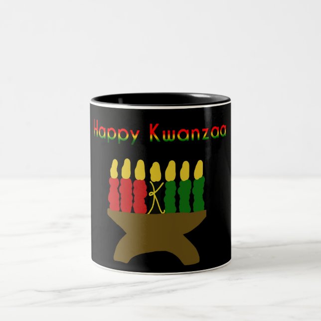 Happy Kwanzaa Kinara Zweifarbige Tasse (Mittel)