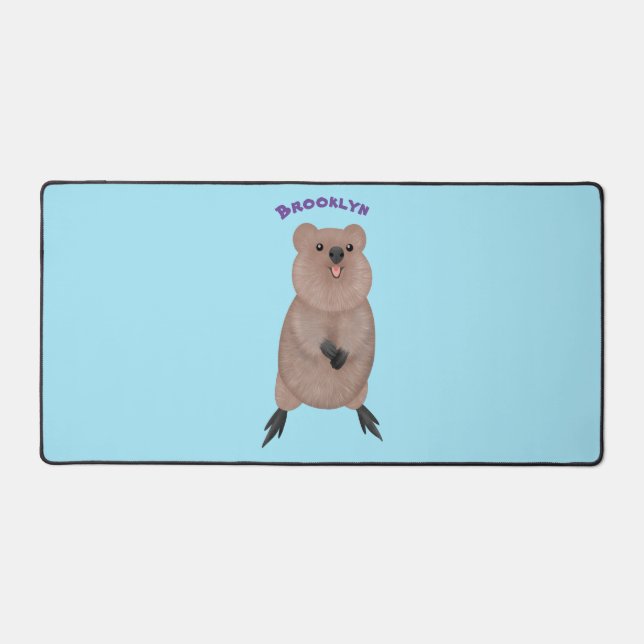 Happy lächelnd niedliche Quokka Cartoon Design Schreibtischunterlage (Vorderseite)