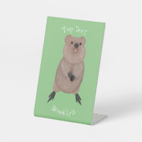 Happy lächelnd niedliche Quokka Cartoon Design