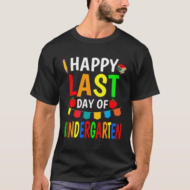 Happy Last Day Of Kindergarten 2023  Teachers Stud T-Shirt (Vorderseite)