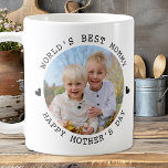 Happy Mother Day Custom 2 Foto Niedlich Mommy Kaffeetasse<br><div class="desc">Feiern Sie mit unserer Personalisierten Mutter-Tag-Tasse stilvoll den Muttertag. Diese moderne, aber niedliche Tasse ist der ideale Weg, um deiner Mutter zu zeigen, wie viel sie dir bedeutet. Mit zwei runden Fotovorlagen ist es perfekt, um hochgeschätzte Bilder von den Kindern hinzuzufügen, was es zu einem Herzenswunsch macht, den sie für...</div>