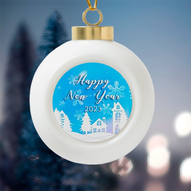 Happy New Year 2023 Blue White House Snow Keramik Kugel-Ornament (Von Creator hochgeladen)