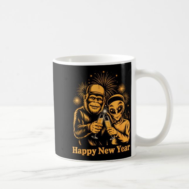 Happy New Year Bigfoot And Alien Sasquatch Firewor Kaffeetasse (Rechts)