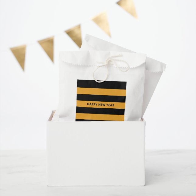 Happy New Year Black and Yellow Geschenktütchen (Party)