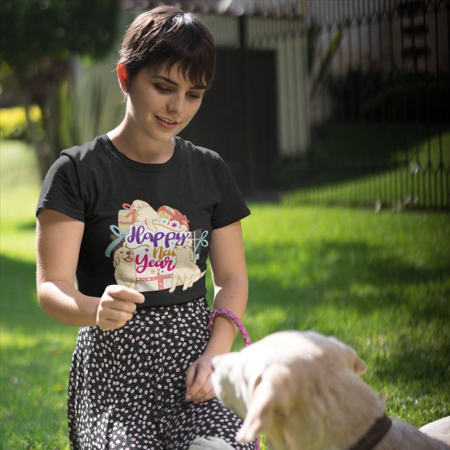 Happy New Year: Golden Retrievers Unisex Custom T-Shirt (Von Creator hochgeladen)