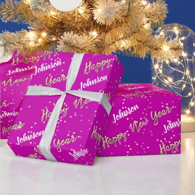 Happy New Year Golden Script Individuelle Name Pin Geschenkpapier (Feiertage)