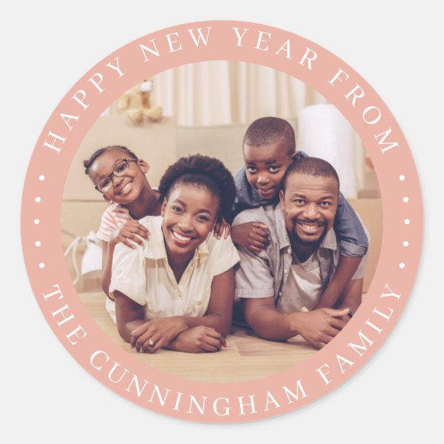 Happy New Year Modern Simple Chic Family Foto Runder Aufkleber (Vorderseite)
