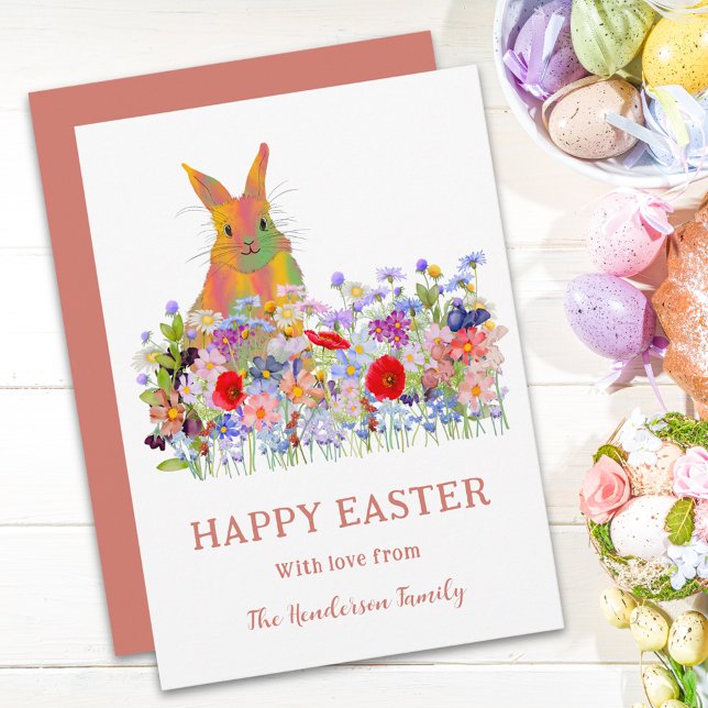 Happy Oaster Bunny und Wildblumen Feiertagspostkarte (Personalized happy Easter cute bunny colorful watercolor wildflower floral holiday greeting postcard)