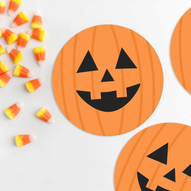 Happy Orange Pumpkin Smile Halloween Runder Pappuntersetzer (Von Creator hochgeladen)