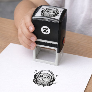 Happy Owl mit Kopfhörern, die Musik hören. Permastempel