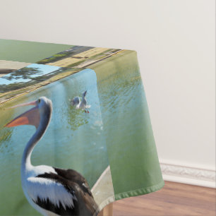 Happy Pelican Doing the Pelican Song, Tischdecke