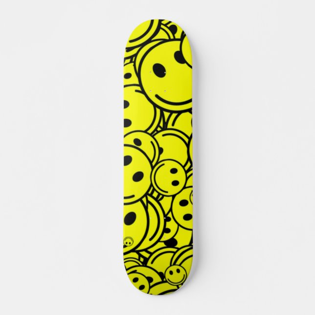 Happy Smile Trippy Skateboard Deck (Vorne)