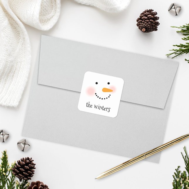 Happy Snowman Face Personalisiert Familienname Quadratischer Aufkleber (Von Creator hochgeladen)