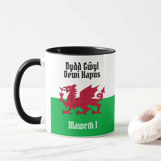 Happy St. David's Day Red Dragon Welsh Flag Tasse (Mit Donut)