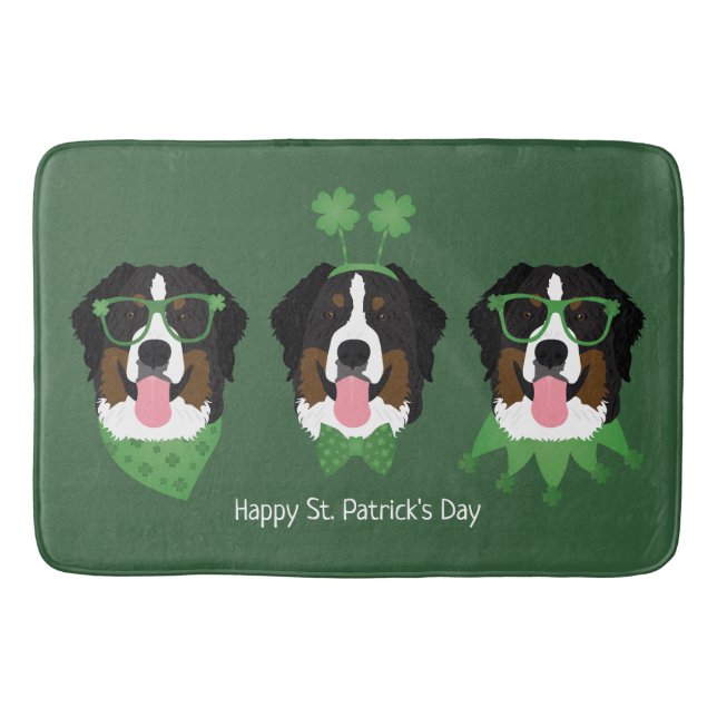 Happy St Patricks Day Bernese Mountain Hunde Badematte (Vorderseite)