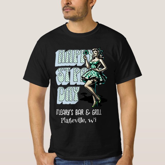Happy St Patrick's Day Pinup Girl mit Kleeblatt T-Shirt (Vorderseite)
