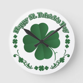 Happy St. Patrick's Day Runde Wanduhr