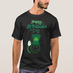 Happy St. Patrick's Day Smily Gesicht in einem Hut T-Shirt