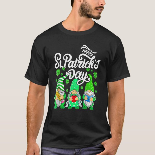 Happy St Patrick's Day Three Gnomes Kleeblatt Esse T-Shirt (Vorderseite)