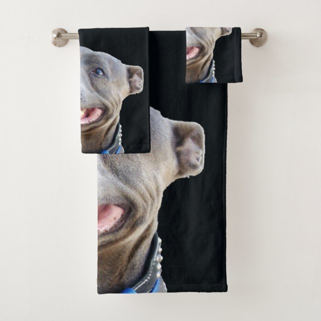 Happy Staffordshire Bull Terrier, Badetuch Set (Insitu)
