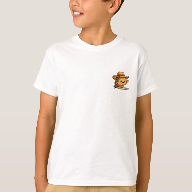 Happy Surfing Taco Character Wearing a Straw Hat T-Shirt (Vorderseite)