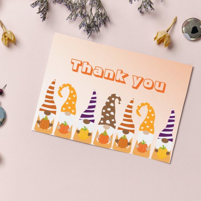 Happy Thanksgiving Gnomes Pumpkin Sonnenblumenfall Postkarte (Von Creator hochgeladen)