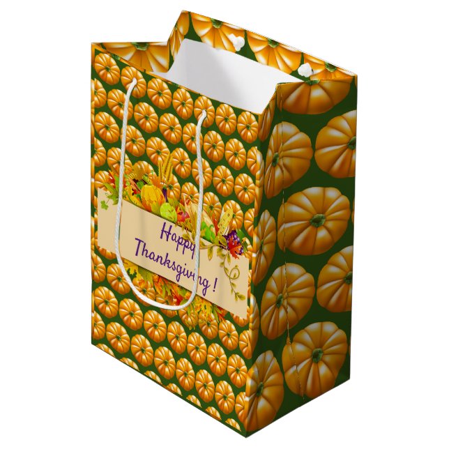 Happy Thanksgiving Mittlere Geschenktüte (Vorderseite Schrägansicht)