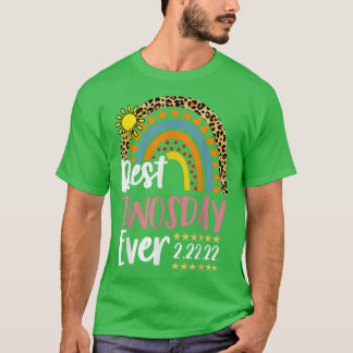 Happy Twosday 2022 Pink Leopard Best Twos Day Ever T-Shirt