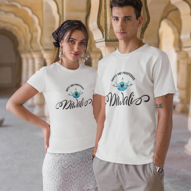 Happy und wohlhabend Diwali T-Shirt (Von Creator hochgeladen)
