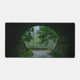 Happy Valley, Brearley ist nicht übersetzt, da es  Schreibtischunterlage