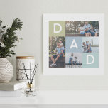 Happy Vathers Day Vater Modernes Multi Foto Grid Künstlicher Leinwanddruck<br><div class="desc">Ein wunderschöner personalisierter Leinwand, um deinem Vater etwas zu geben, das er für immer schätzen wird. Personalisierte Collage-Leinwand zum Anzeigen eigener Fotos und Erinnerungen für die ganze Familie. Unser Design zeichnet sich durch ein einfaches 4 Foto Collage Grid Design mit "Papa" Buchstaben im Gitterdesign aus. Perfektes Geschenk für den Tag...</div>